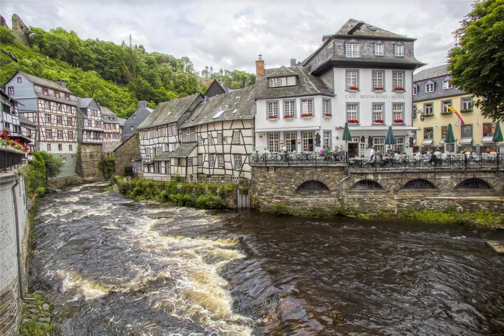 Hotel De Lange Man Monschau Eifel Eksteriør billede